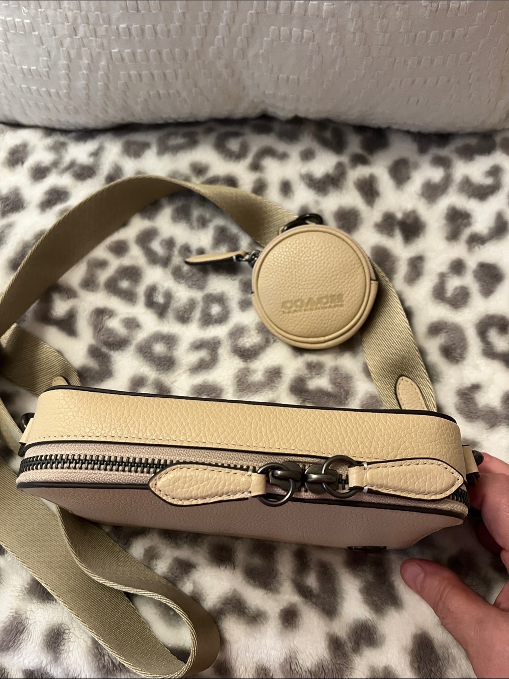Coach Beige Crossbody Camera Bag with Coin Pouch - Picture 3 of 9
